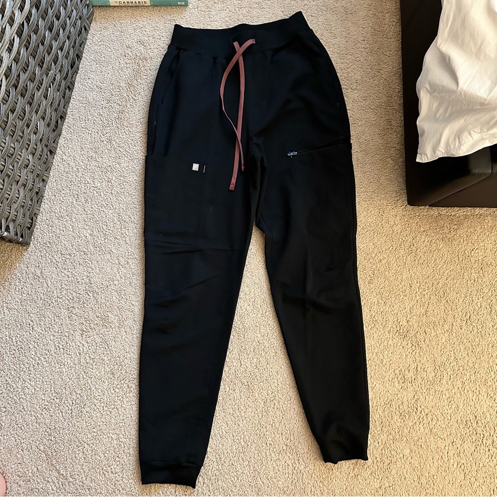Fabletics High Waisted Jogger Scrub Pants
